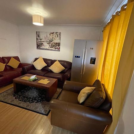 Holiday Home Cardiff City Sleeps 7 Экстерьер фото